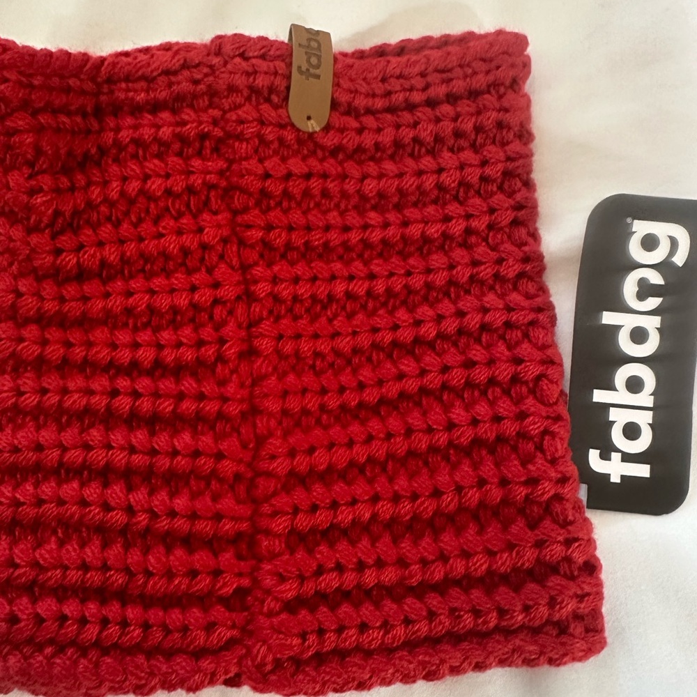 FabDog knit Infinity Scarf - Picture 5 of 7